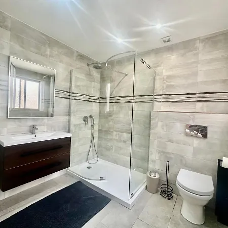 Lägenhet Seaside Urban Edge Suites- W/3br *